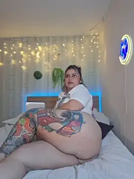 Juliietha_servas' Live XXX Chat