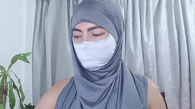 jade_nassar Show in webcam