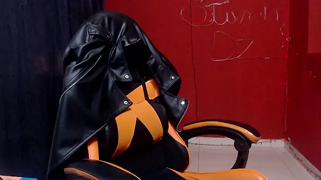 Chatroom XXX en direct de stvn_hot