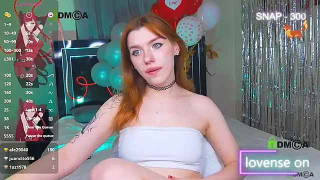 MeganNewCat's Live XXX Chat