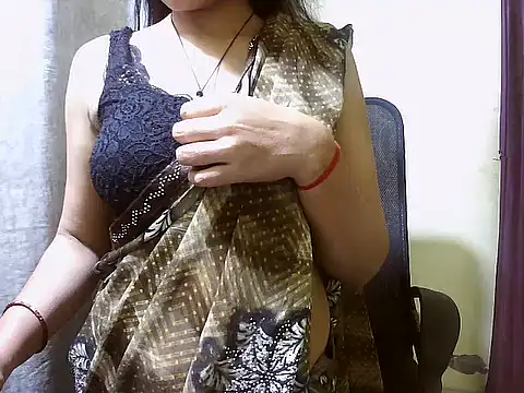 Priya-Sarma Adlı Modelin Web Kamerası Şovu