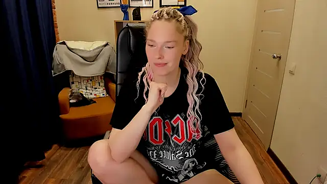 _fiona_Love Live XXX Chat