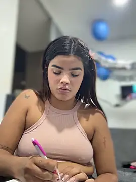 Kaily_Sweet16's Live XXX Chat