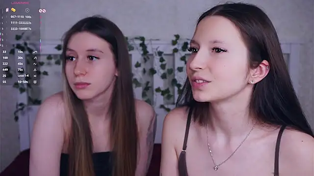 Show modela GabrielleLynchard na web-kameri