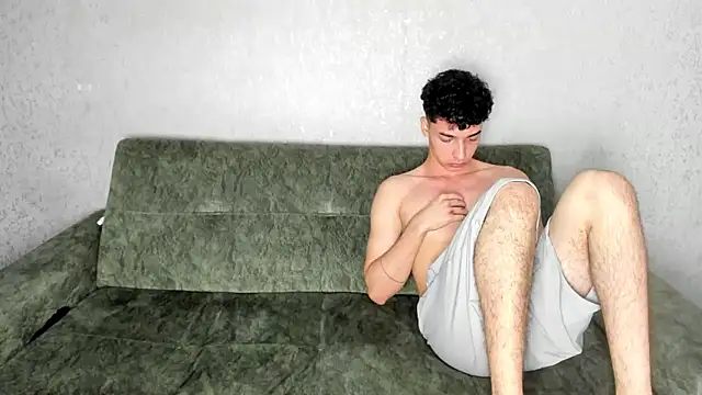 Pokazy przed kamerką – persy_sexxx18