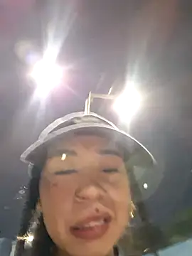 Zafiro_glow লাইভ XXX চ্যাট