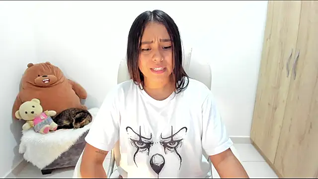 Ciara8 live XXX chat