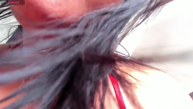 LadyNahir's Live XXX Chat