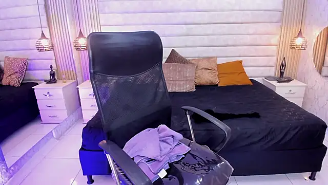 VictoriaaBlair élő XXX-chatje