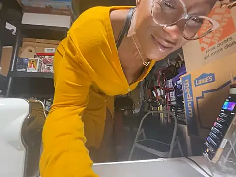 Pokazy przed kamerką – wynterheat