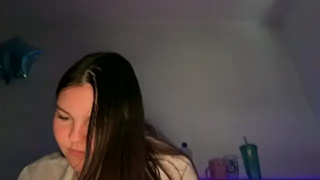 Pokazy przed kamerką – yourmila1