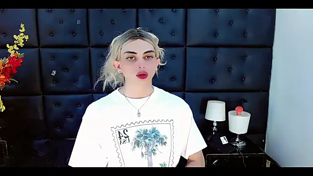 Daniela_Pink_ 即時 XXX 聊天