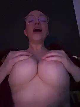 FemDom_RubyKnightXXO Chat XXX in diretta