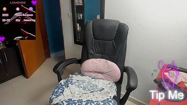 Živý XXX chat peanut_tangerine