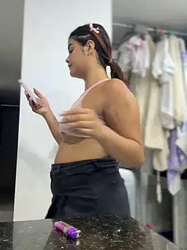 Živý XXX chat Kaily_Sweet16