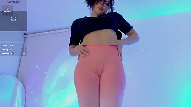 Lia_Tinez's Live XXX Chat