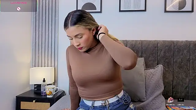 Онлайн чат XXX Ema_Stone65