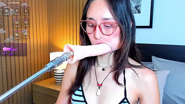 دردشة doll_bella_ الجنسية المباشرة