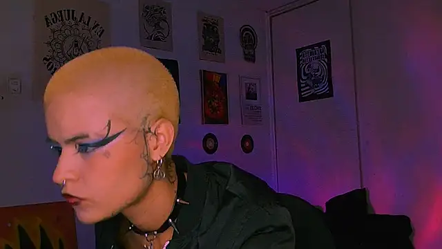 Chat +18 de alex_one888 ao vivo