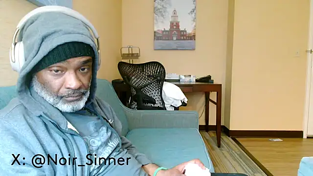 Pertunjukan Kamera Web sinnernoir