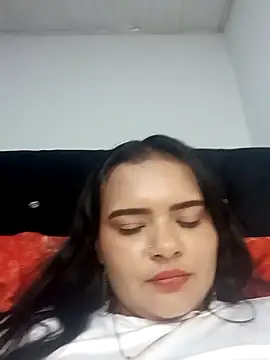 Emily_Rouse23: απευθείας συνομιλία ΧΧΧ