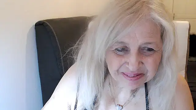 SusiLifeXXX: απευθείας συνομιλία ΧΧΧ