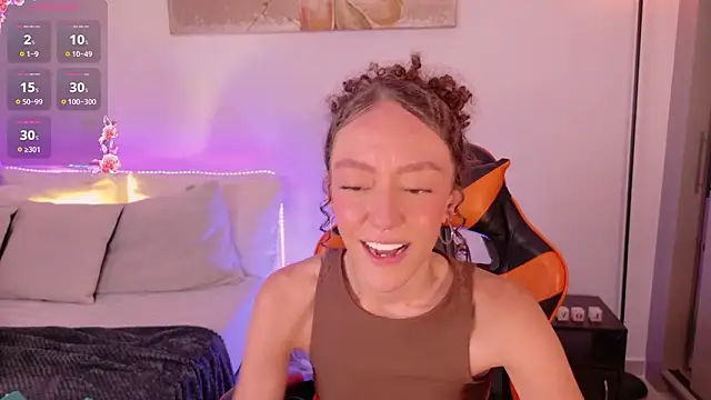 ChloeMoreti's Live XXX Chat