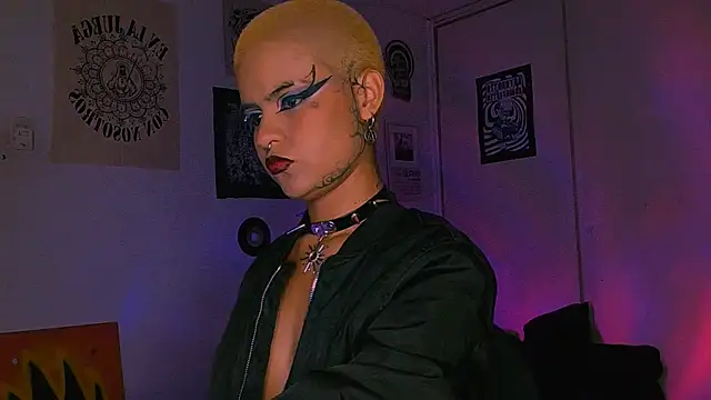 alex_one888 Live XXX Chat