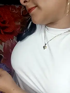 Emily_Rouse23 现场XXX聊天