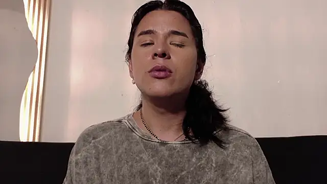 Angel-umbra Adlı Modelin Canlı XXX Sohbeti