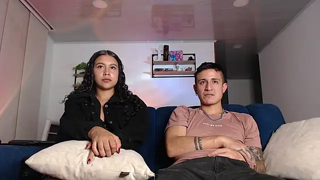 ashely_ryan24 Adlı Modelin Canlı XXX Sohbeti