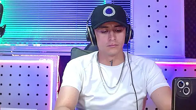 Chat +18 de Godofcumxxx ao vivo