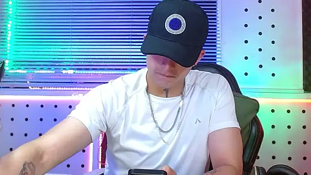 Онлайн чат XXX Godofcumxxx