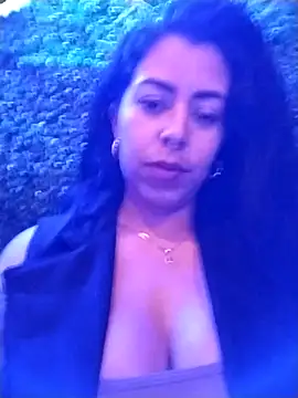 Chatroom XXX en direct de Luianna