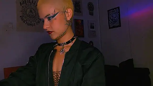 alex_one888 Chat XXX in diretta