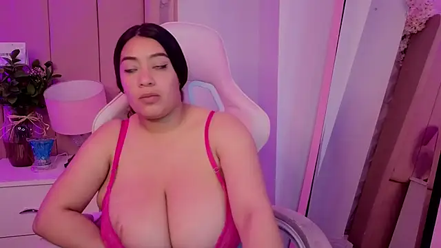 Chatroom XXX en direct de MollyBigBoobs12