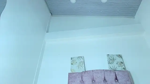 Онлайн чат XXX Skye_Moore