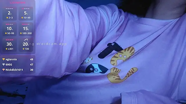 Chat +18 de naughty69curls ao vivo