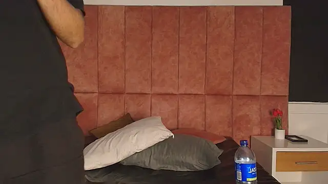 Chat +18 de HellAndDante_ ao vivo