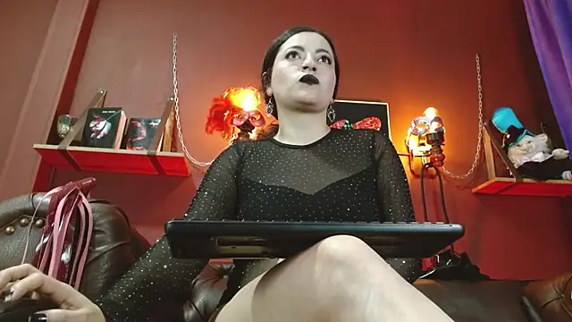 Chat +18 de LunaTikka ao vivo