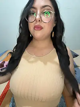 MileyGia's Live XXX Chat