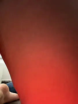 Pokazy przed kamerką – halana_squirts