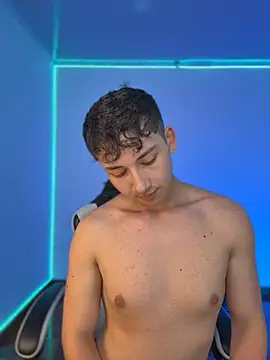 Chat XXX en directo de oliver_kyy