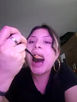 yessica_gomez01's Live XXX Chat