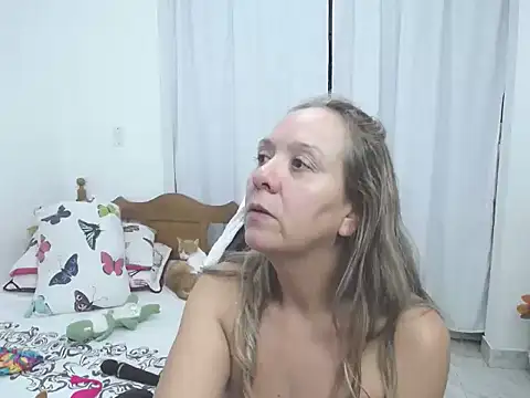 yeslluisa 网络视讯表演