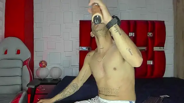 Sembang XXX Secara Langsung GloryHoleCol