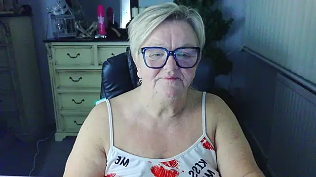 BridgetBlueEyes webcam show