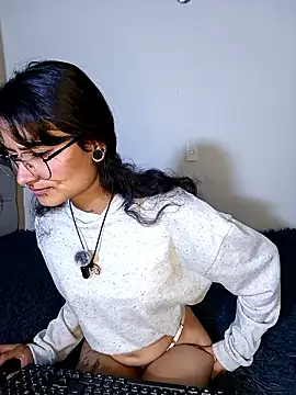 عرض كام Lili__Clan