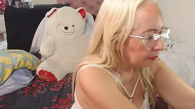 lucy_belle_bmのライブXXXチャット