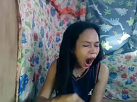 PinaySkinnyGirl: онлайн-секс-чат